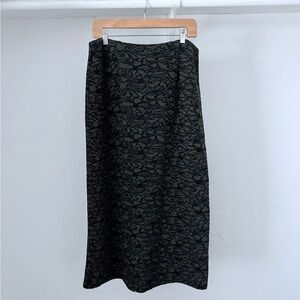 NWT Vintage Cut Loose Knit Olive Green and Black Slim Skirt